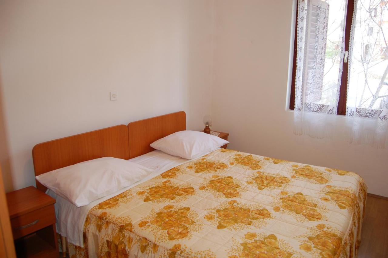 Apartments Villa Angela クルク 部屋 写真