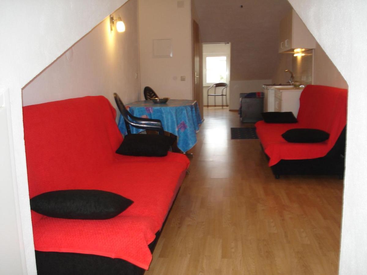 Apartments Villa Angela クルク 部屋 写真