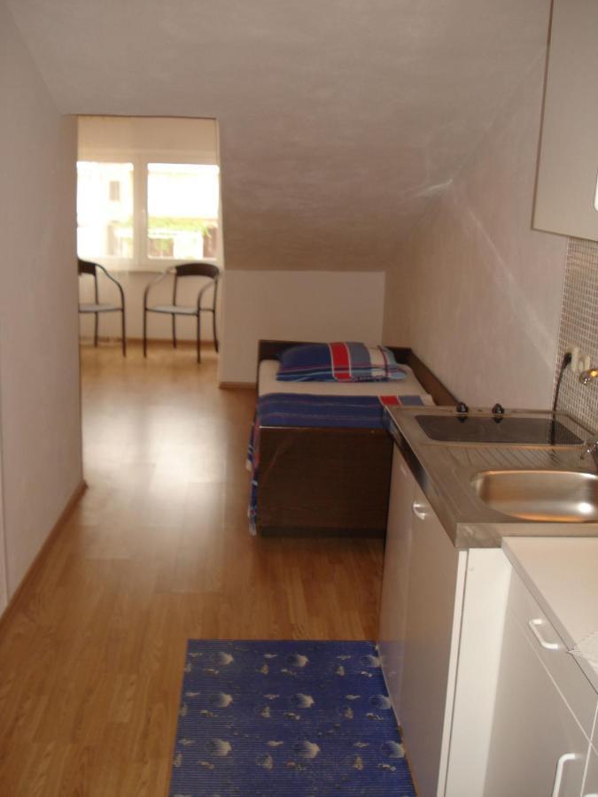 Apartments Villa Angela クルク 部屋 写真