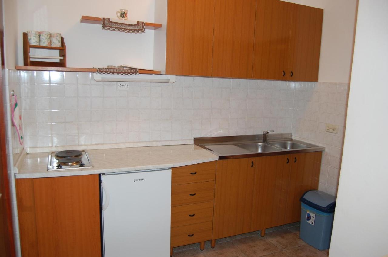 Apartments Villa Angela クルク 部屋 写真